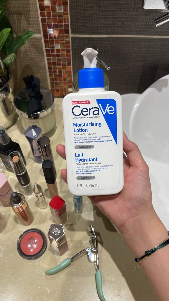 CeraVe Moisturising Lotion 236ml/8oz 100%