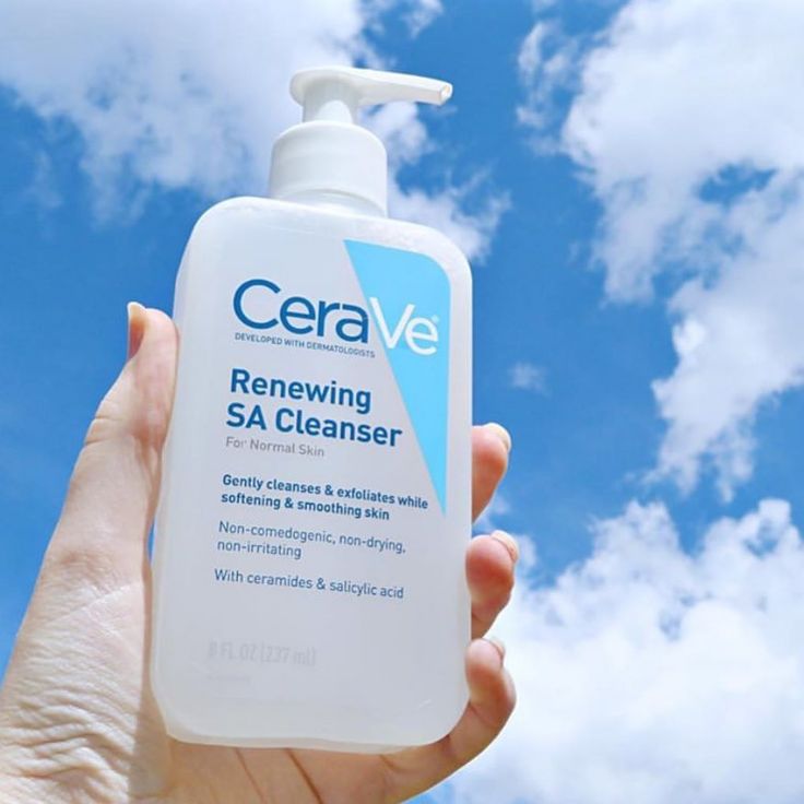 CeraVe - Renewing SA Cleanser - 237ml