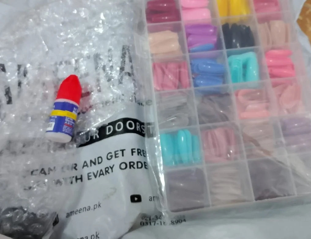 576 Pcs Nail Boxes With Free Nail Glue