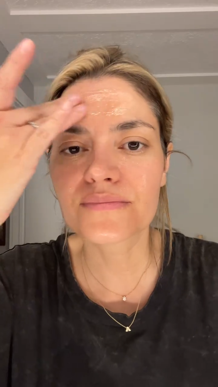 MEDICUBE - Kojic Acid Turmeric Night Wrapping Mask - 75ml